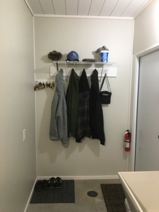 Rural Southern Iowa Retreat - image 16