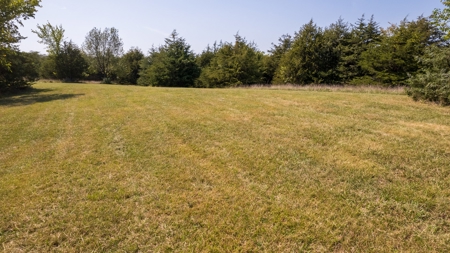 Rural Southern Iowa Retreat - image 29