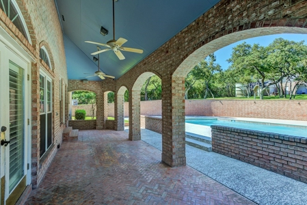 Stunning Country Updated Home-pool, Acreage, Bulverde Texas - image 31