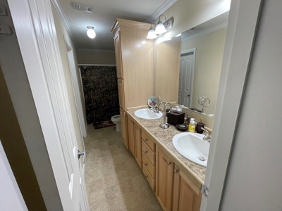 Home and Pasture Property For Sale Close to the State Line! - image 32