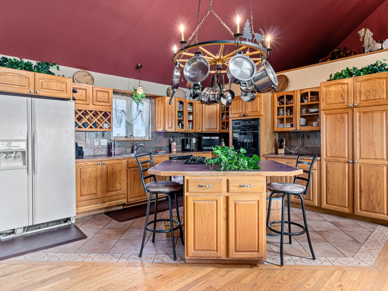 Kitchen Island with Seating