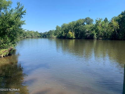 Riverfront Lot for Sale in Valley Landing in Greenville - image 12