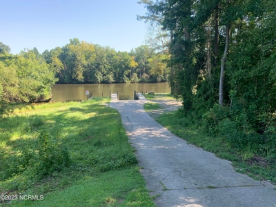 Riverfront Lot for Sale in Valley Landing in Greenville - image 9