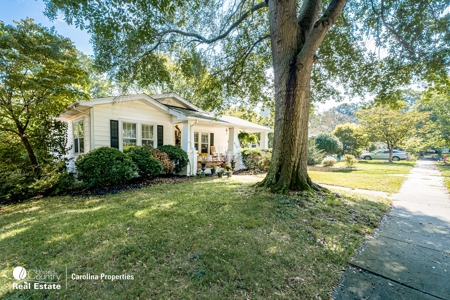 Historical Home In Town - image 2