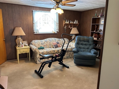 Woodsfield OH Ranch home on 1+ acre at edge of town - image 3