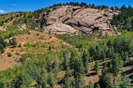Colorado Rocky Mountain Aspen Oasis with Incredible Views - image 23
