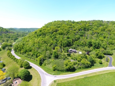 Country Custom Built Home on on 3.01 Acres Soldiers Grove - image 5