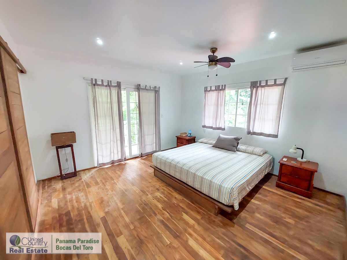 Titre : Maison avec B&B — Big Creek, Isla Colón - 17