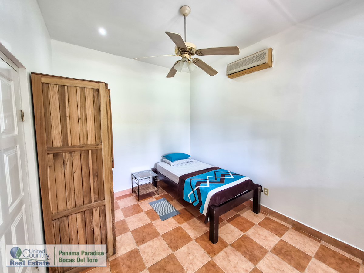Titre : Maison avec B&B — Big Creek, Isla Colón - 20