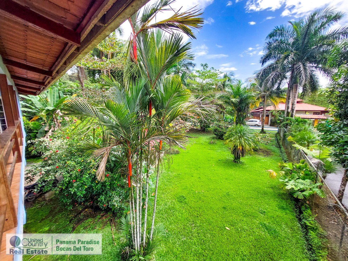Titre : Maison avec chambre d'hôtes — Big Creek, Isla Colón - 6