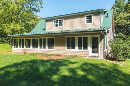 Secluded Mountain Retreat for Sale in Stuart VA - image 6