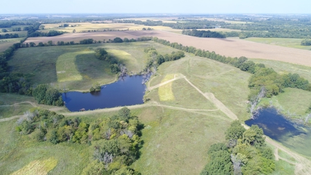Top-Notch Hunting Farm with Good Income Scotland County MO! - image 21