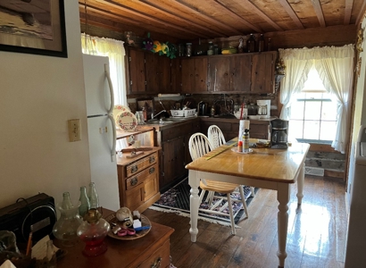 Farm For Sale In Tn, Barn,Springs,Shop, Log Cabin, Hunting - image 46