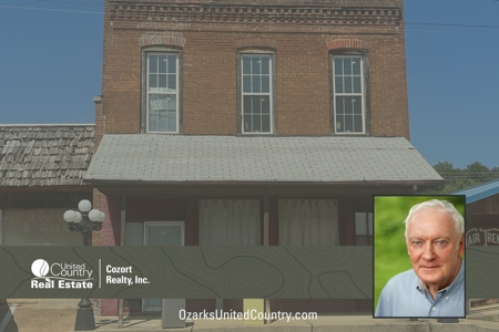 Commercial Building in Mammoth Spring, Arkansas - image 1