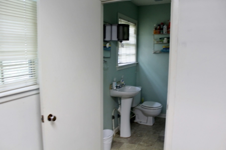 Commercial Property In Clarksville, Tx - image 17