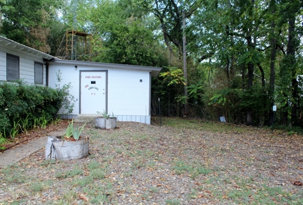 Commercial Property In Clarksville, Tx - image 6