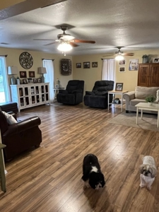 FOR SALE: Beautiful SPACIOUS Home/ OUTSKIRTS of TOWN - image 22