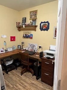 FOR SALE: Beautiful SPACIOUS Home/ OUTSKIRTS of TOWN - image 18