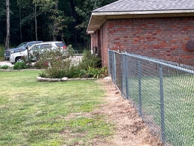 FOR SALE: Beautiful SPACIOUS Home/ OUTSKIRTS of TOWN - image 3
