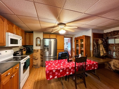 Maine Lakefront Home - image 7