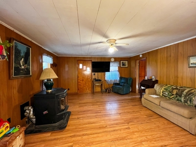 Maine Lakefront Home - image 11