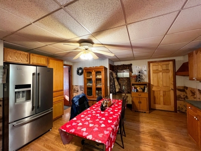 Maine Lakefront Home - image 9