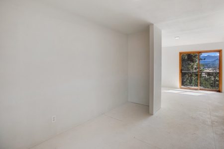 Flexible Use Property With Incredible Views - image 18
