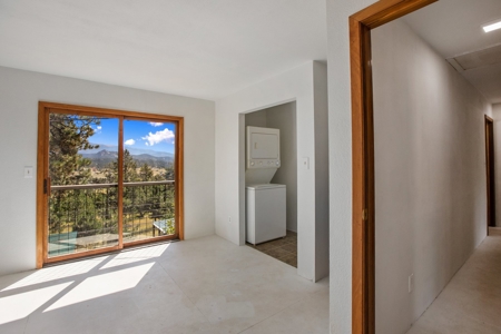 Flexible Use Property With Incredible Views - image 15