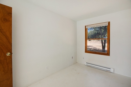 Flexible Use Property With Incredible Views - image 17
