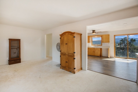 Flexible Use Property With Incredible Views - image 9