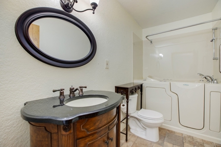 Flexible Use Property With Incredible Views - image 12