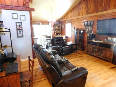 Log Home on Acreage Jasper Buffalo River Region For Sale - image 7