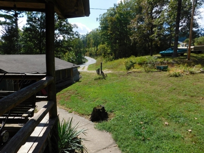 Log Home on Acreage Jasper Buffalo River Region For Sale - image 29