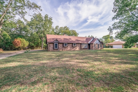 North East Texas Country Home For Sale - image 3