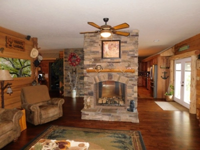 Waterfront Home For Sale In Tennessee On Kentucky Lake - image 9