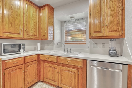 Home For Sale In Weatherford, Oklahoma - image 15