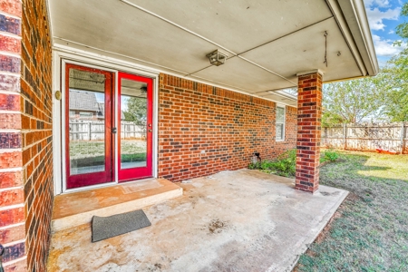 Home For Sale In Weatherford, Oklahoma - image 25