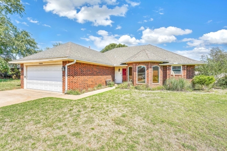 Home For Sale In Weatherford, Oklahoma - image 5