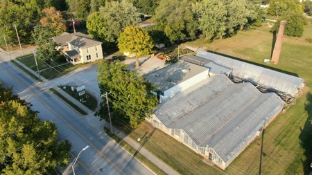 Cameron Mo Greenhouse & Floral Shop For Sale - image 12