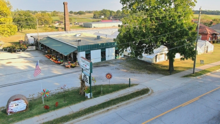 Cameron Mo Greenhouse & Floral Shop For Sale - image 41