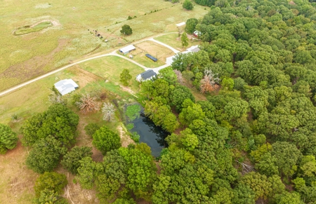 Self-Stainable Exceptional Ranch For Sale in NE TX - image 12