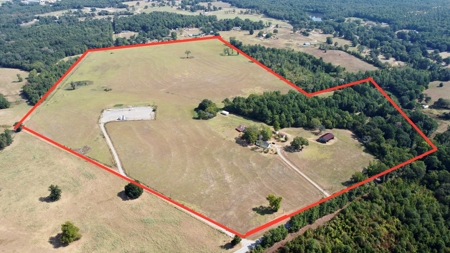 East TX Recreational Ranch for Sale Near Arp in Smith County - image 12