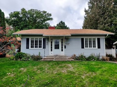 Charming home in great Yakima Neighborhood - image 1
