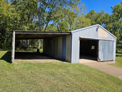Charming Home With Shop In Ozark County Missouri - image 27