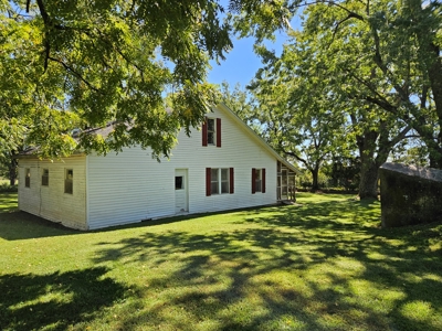 Charming Home With Shop In Ozark County Missouri - image 23