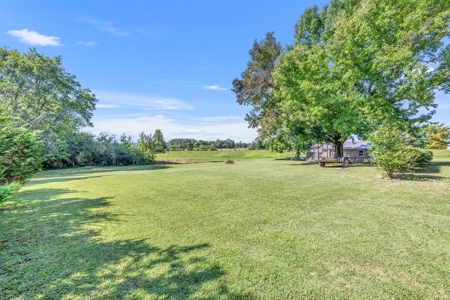 Country Home for Sale in Lewis County, Tennessee - image 40