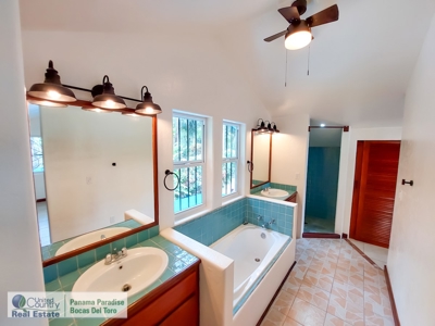 Titled Big Creek Home, Newly Remodeled, Bocas del Toro - image 15
