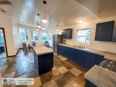 Titled Big Creek Home, Newly Remodeled, Bocas del Toro - image 4