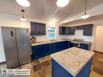 Titled Big Creek Home, Newly Remodeled, Bocas del Toro - image 5