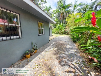 Titled Big Creek Home, Newly Remodeled, Bocas del Toro - image 27